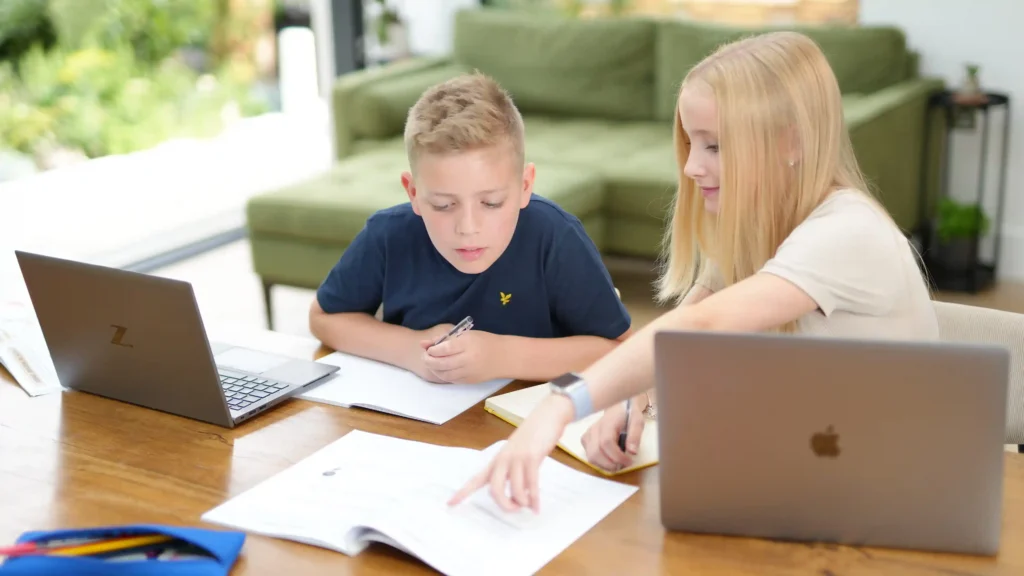 Benefits of Earning a Diploma Through an Online Private School