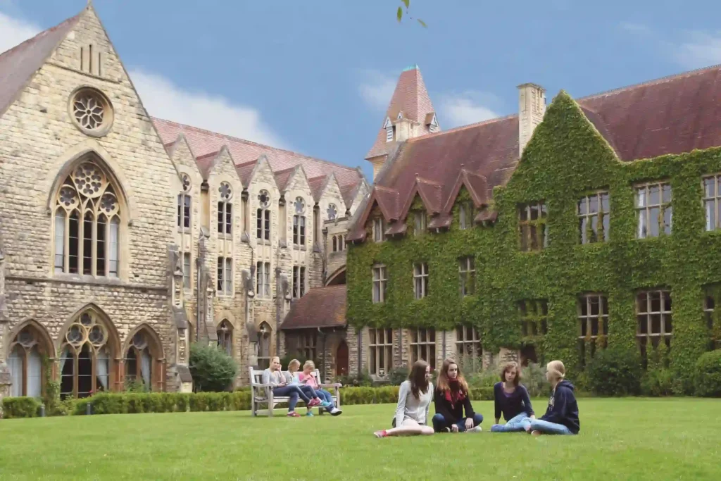 Services Offered by Private Virtual School Step Up